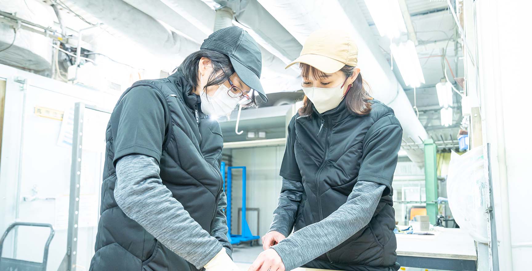 ⼩ロット多品種⽣産で、幅広い塗装に対応